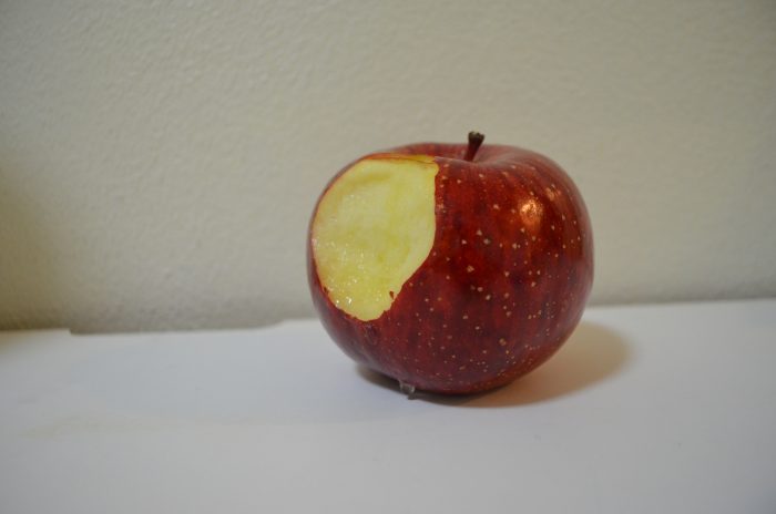 捨てるなんてもったいない りんごは皮ごと食べちゃおう 教えて りんご先生